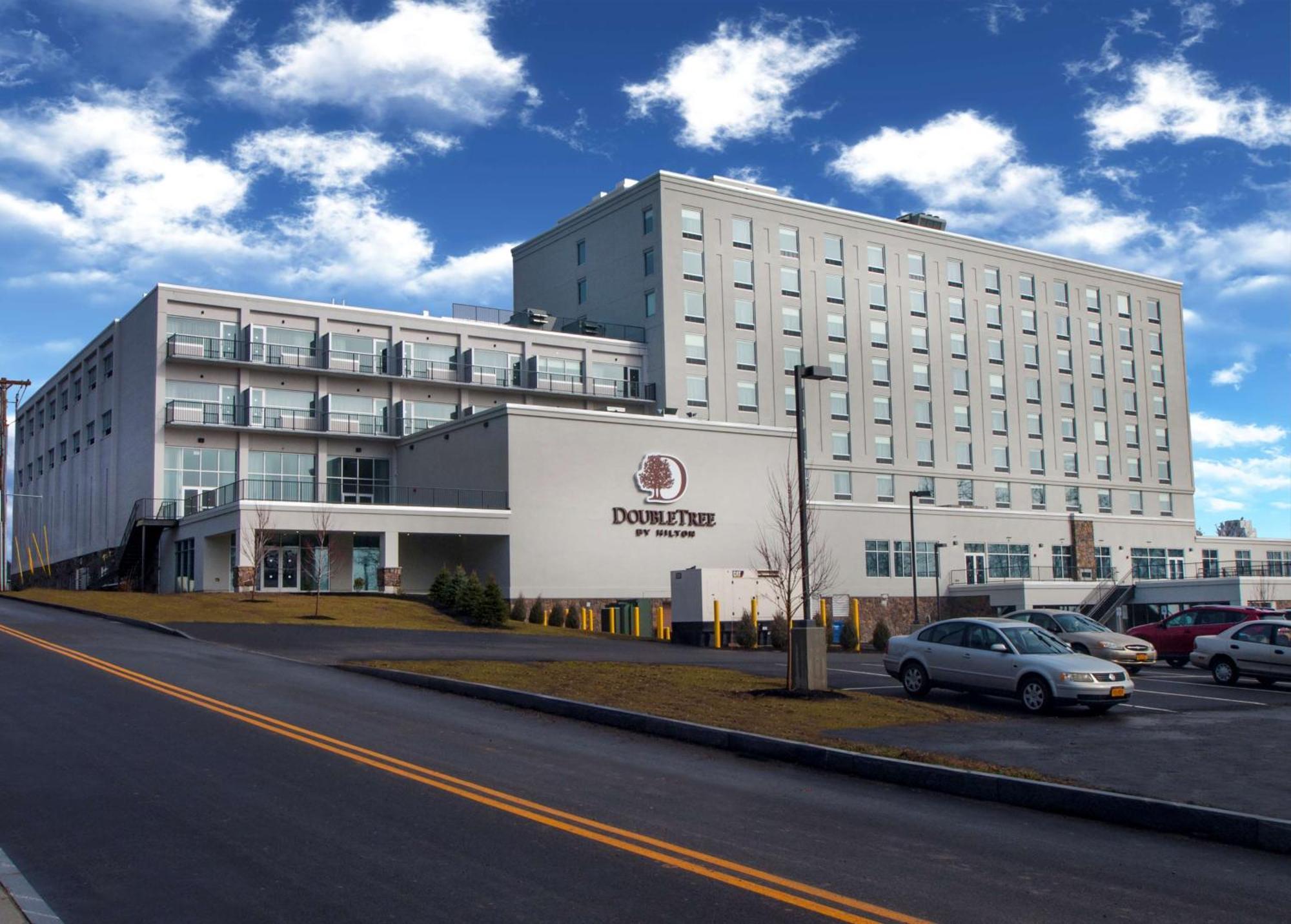 Doubletree By Hilton Hotel Niagara Falls New York Exterior photo